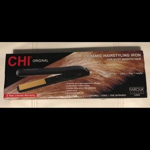 BRAND NEW- CHI 1 INCH ORIGINAL FLAT IRON CERAMIC